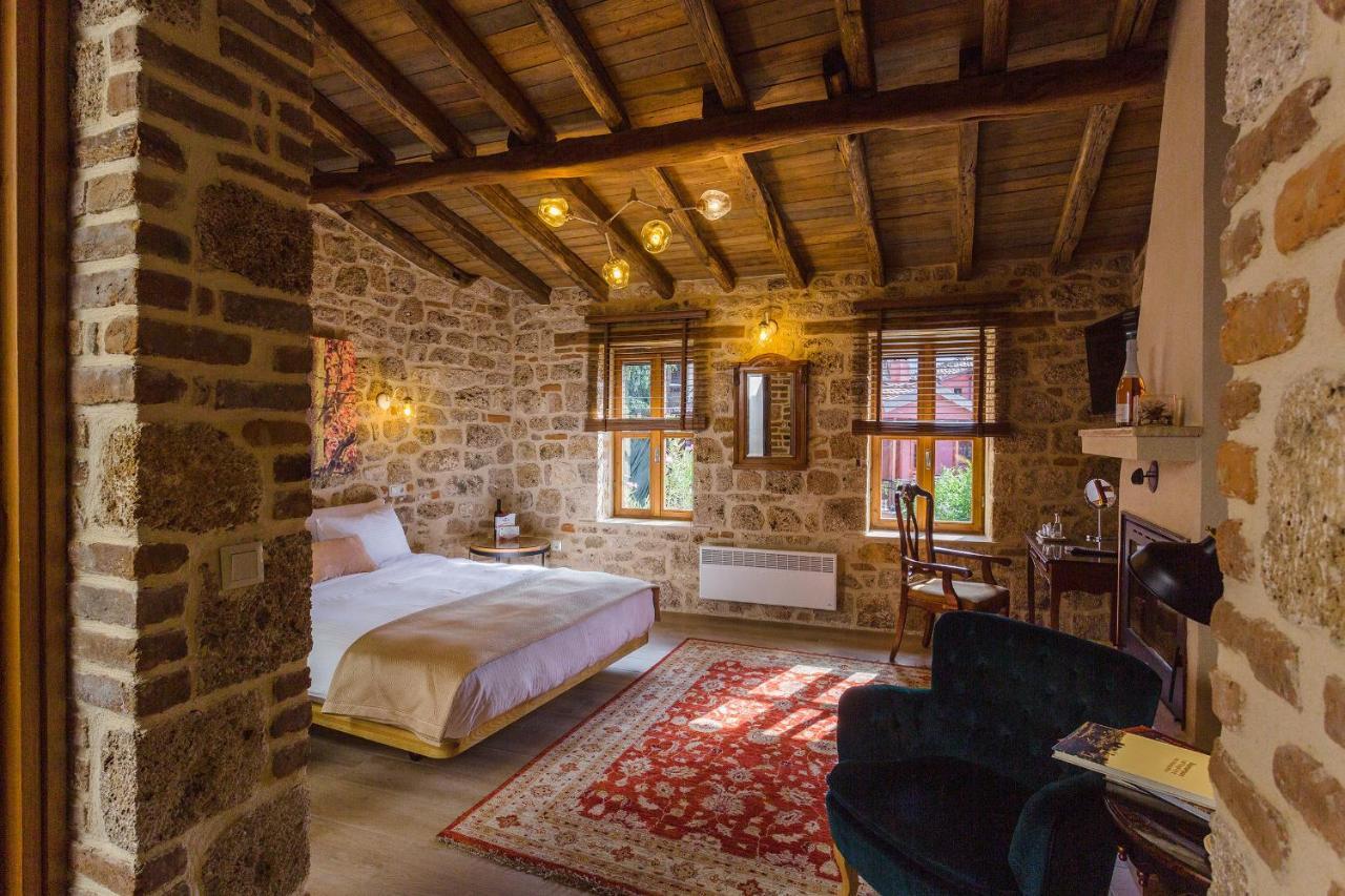 Blossom rooms&suite Veria  Exteriör bild